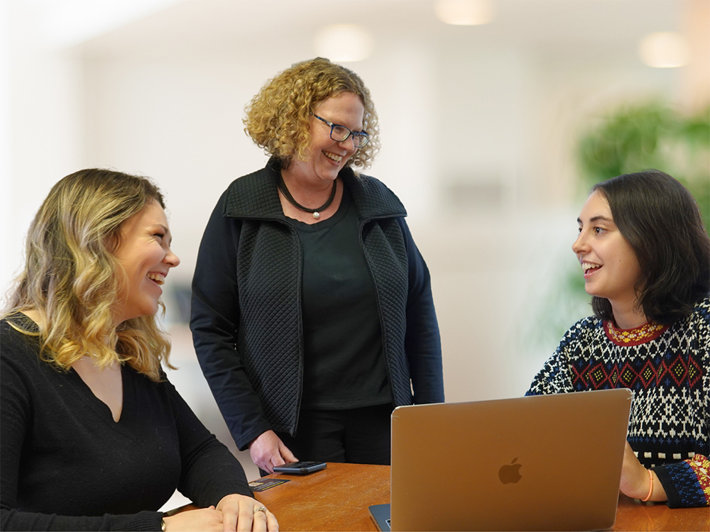 Clinical faculty engaging with business clinic law student