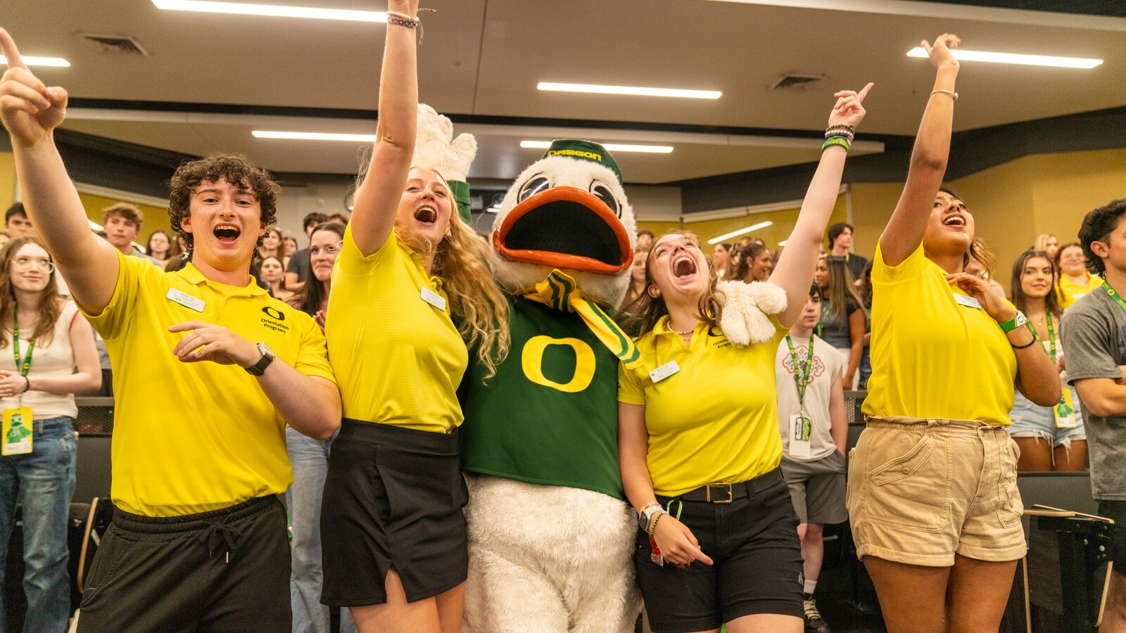 Students celebrate with the Oregon Duck at IntroDUCKtion.
