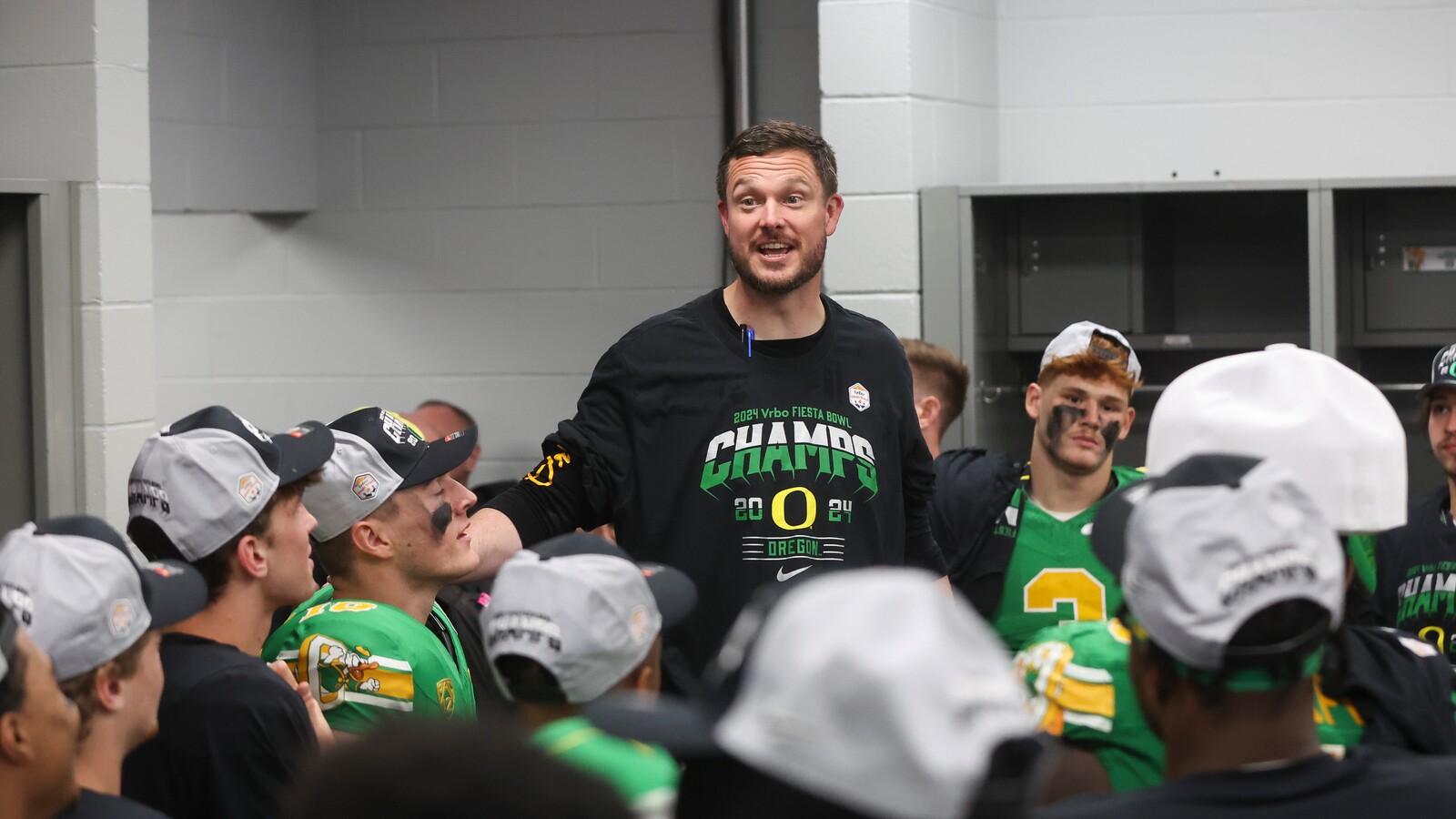Dan Lanning coaches Oregon football.